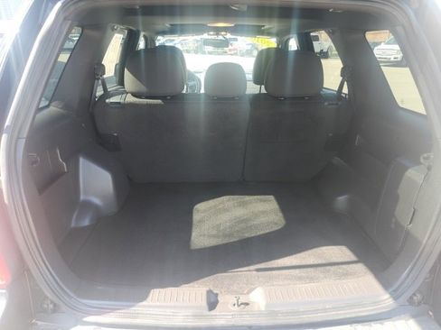 Used 2010 Ford Escape XLT image 14