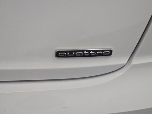 Used 2021 Audi Q8 Prestige w/ Prestige Package image 34