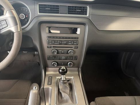 Used 2013 Ford Mustang Boss 302 w/ Boss 302 Accessory Pkg RWD image 15