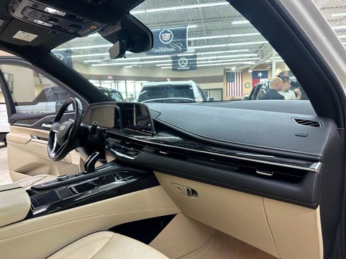 Used 2021 Cadillac Escalade Premium Luxury w/ Driver Assist Tech Package image 44