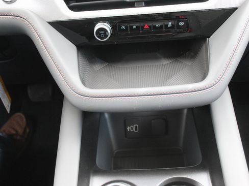 New 2026 Ford Explorer Active AWD/4WD image 32