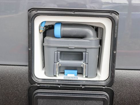 Used 2023 Mercedes-Benz Sprinter 2500 image 29