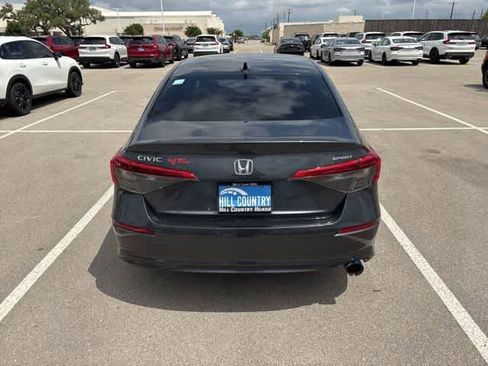 Used 2022 Honda Civic Sport image 4