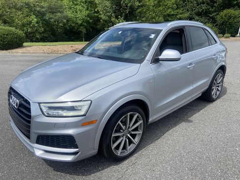 Used 2018 Audi Q3 2.0T Premium Plus w/ Premium Plus Package FWD image 1
