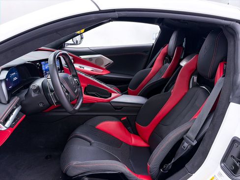 Used 2023 Chevrolet Corvette Stingray Premium Cpe w/ Z51 Performance Package RWD image 18