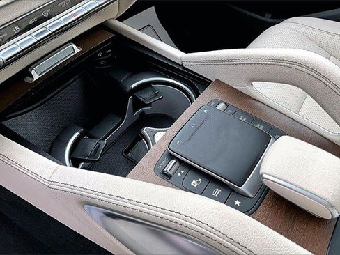 Certified 2022 Mercedes-Benz GLS 450 4MATIC image 21