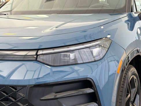 New 2026 Volkswagen Tiguan SE R-Line image 11