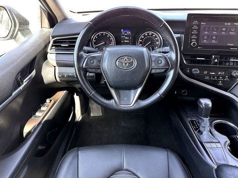 Used 2024 Toyota Camry SE w/ Convenience Package image 19