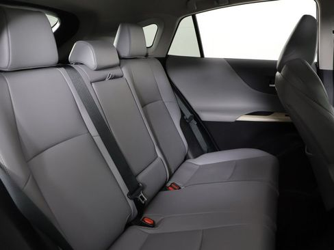 Used 2022 Toyota Venza XLE AWD/4WD image 33