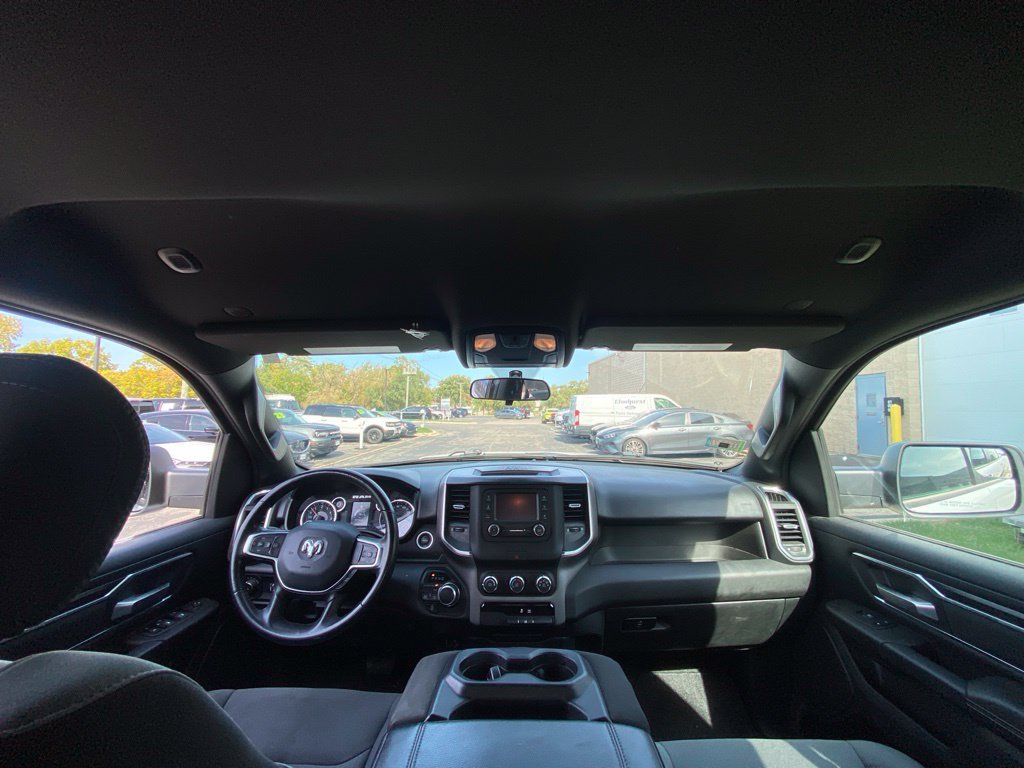 Used 2024 RAM 1500 Big Horn AWD/4WD image 9