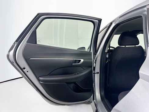Used 2025 Hyundai Sonata SEL FWD image 25