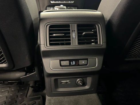 Used 2022 Audi Q5 2.0T Premium w/ Convenience Package AWD/4WD image 35