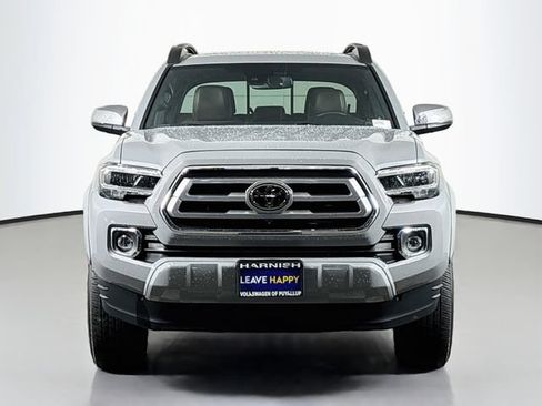 Used 2020 Toyota Tacoma Limited AWD/4WD image 2