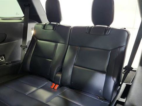 Used 2025 Ford Explorer ST-Line AWD/4WD image 23