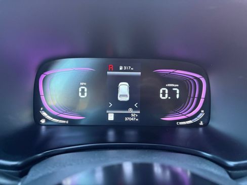 Used 2025 Kia Soul LX w/ LX Technology Package FWD image 38