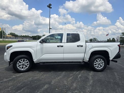 Certified 2024 Toyota Tacoma SR AWD/4WD image 12