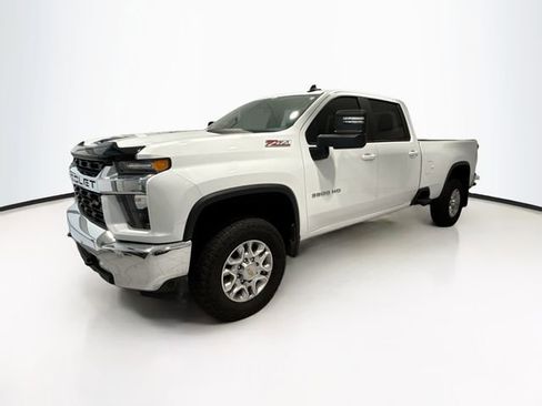 Used 2023 Chevrolet Silverado 3500 LT w/ Convenience Package image 3