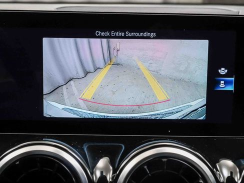 Certified 2023 Mercedes-Benz GLB 250 image 25