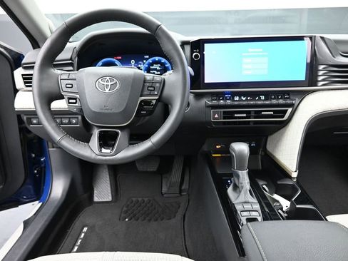 Certified 2025 Toyota Camry XLE image 10