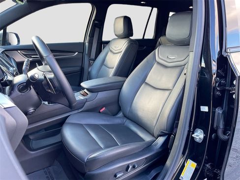 Used 2025 Cadillac XT6 Sport image 22
