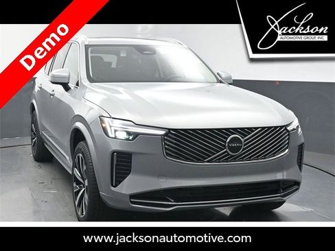 New 2025 Volvo XC90 B5 Core w/ Protection Package image 2