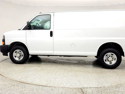 Used 2024 Chevrolet Express 2500 w/ Driver Convenience Package image 8