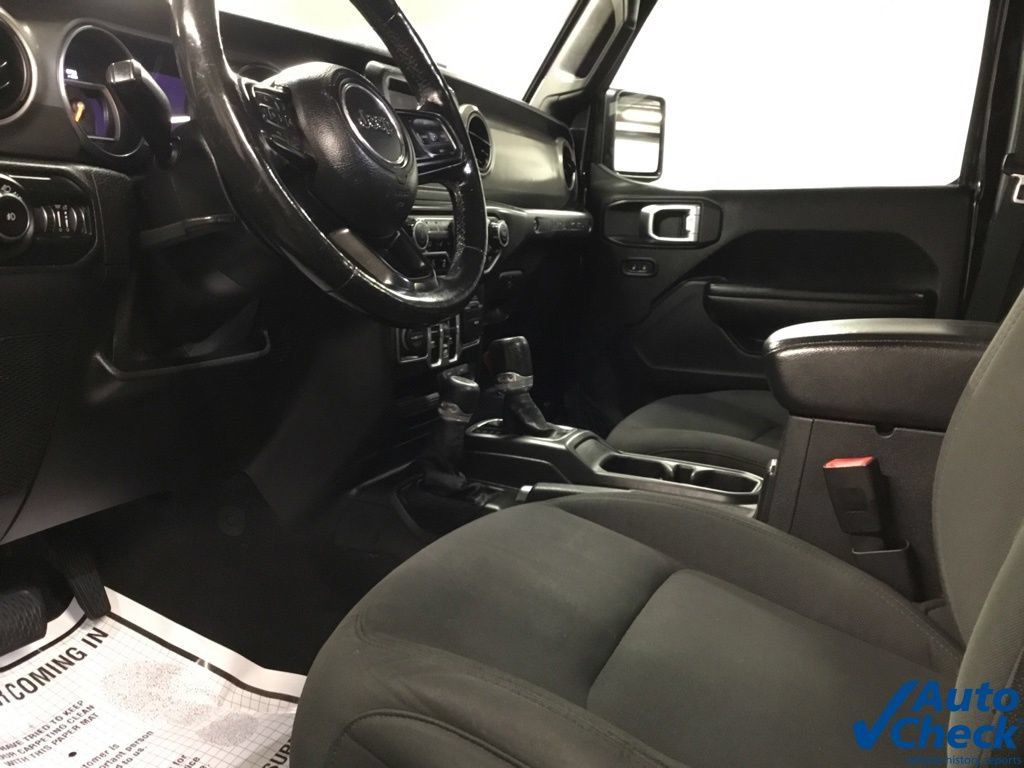 Used 2020 Jeep Wrangler Unlimited Sport AWD/4WD image 25
