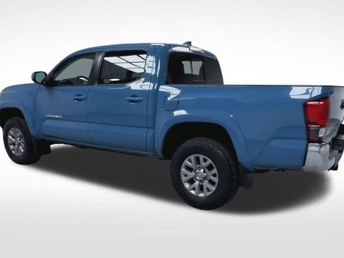 Used 2019 Toyota Tacoma SR5 AWD/4WD image 6