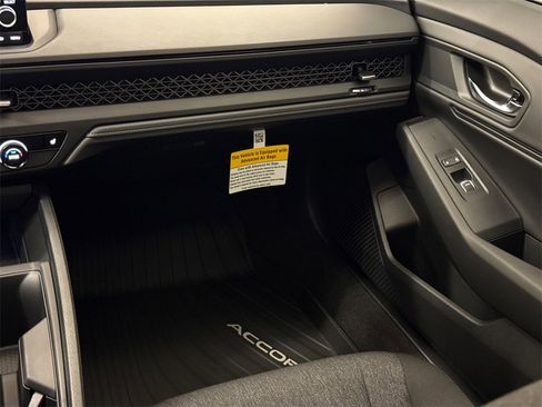New 2025 Honda Accord SE image 12
