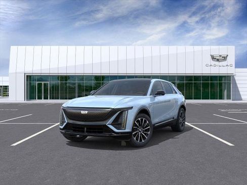 New 2026 Cadillac Lyriq Sport w/ LPO, Floor Liner Package AWD/4WD image 6