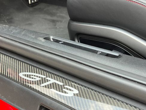 Certified 2022 Porsche 911 GT3 RWD image 36