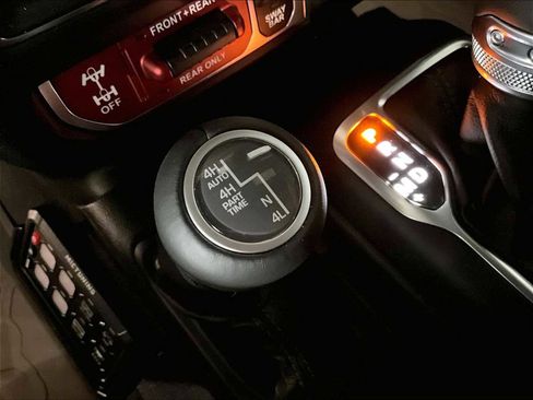 Used 2024 Jeep Wrangler Unlimited Rubicon 392 image 38