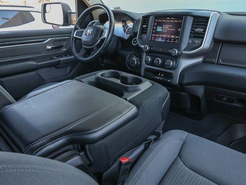 Used 2019 RAM 1500 Big Horn image 33