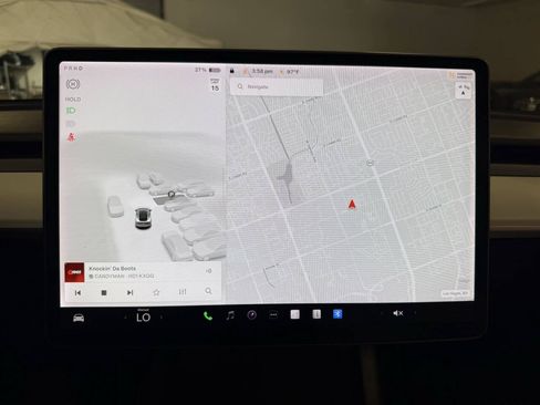 Used 2021 Tesla Model Y Long Range AWD/4WD image 18
