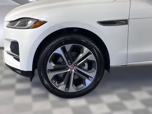 New 2023 Jaguar F-PACE S image 9