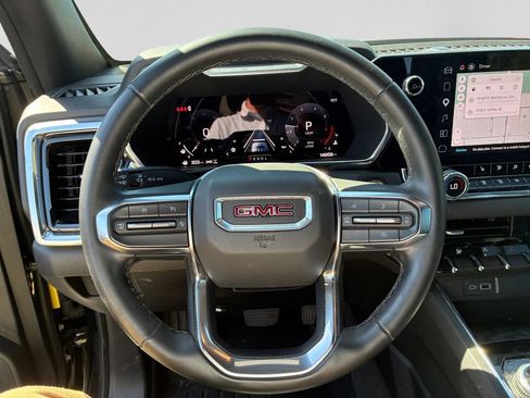 Used 2025 GMC Canyon Elevation w/ Convenience Package AWD/4WD image 17