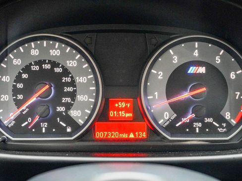 Used 2011 BMW 1 Series M image 23