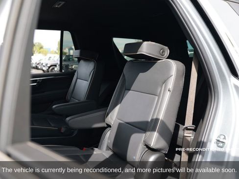 Used 2025 Chevrolet Tahoe Premier image 12