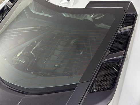 Used 2020 Chevrolet Corvette Stingray image 32