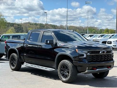 Used 2022 Chevrolet Silverado 1500 ZR2 w/ Technology Package AWD/4WD image 39