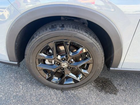 Certified 2025 Honda HR-V Sport image 12