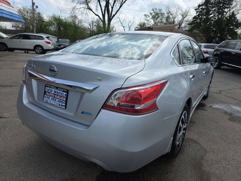 Used 2013 Nissan Altima 2.5 S FWD image 23