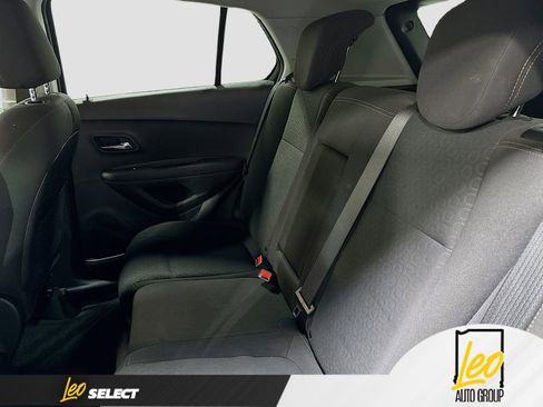 Used 2020 Chevrolet Trax LS w/ Tint and Cruise Package FWD image 25