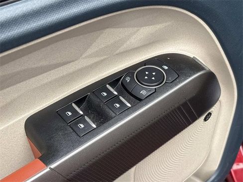 Certified 2025 Ford Maverick Lariat w/ 4K Tow Package image 25