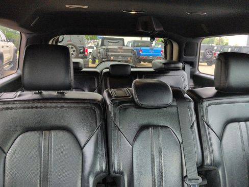 Used 2020 Ford Expedition Limited AWD/4WD image 11