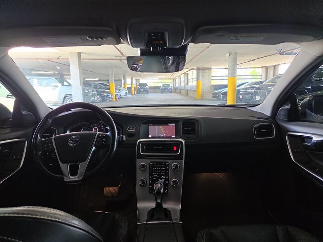 Used 2018 Volvo V60 T5 Dynamic w/ Vision Package AWD/4WD image 15