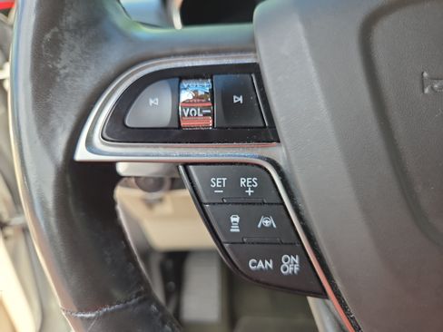 Used 2020 Lincoln Nautilus Reserve AWD/4WD image 29