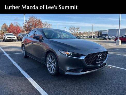 Used 2021 MAZDA MAZDA3 s image 1