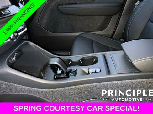 New 2026 Volvo XC40 B5 Core AWD/4WD image 18