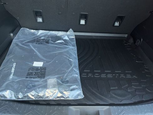 Used 2025 Subaru Crosstrek 2.0i Premium image 26